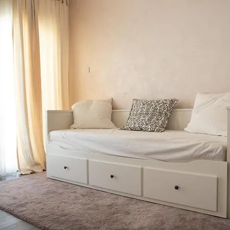 Luxury Next To Parklane Hotel. Villa Limassol
